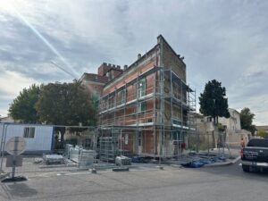 Lire la suite à propos de l’article Chantier de rénovation des façades de l’Hôtel de Ville
