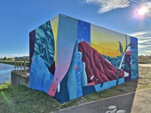 Lire la suite à propos de l’article Une fresque contemporaine en entrée des zones d’activités du Plan et NaturaParc !